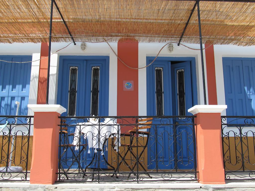 Nikolitsi Studios Simi Oda fotoğraf