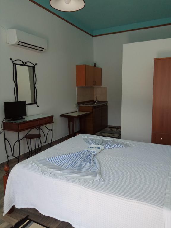 Nikolitsi Studios Simi Dış mekan fotoğraf